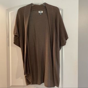 Short sleeve cardigan